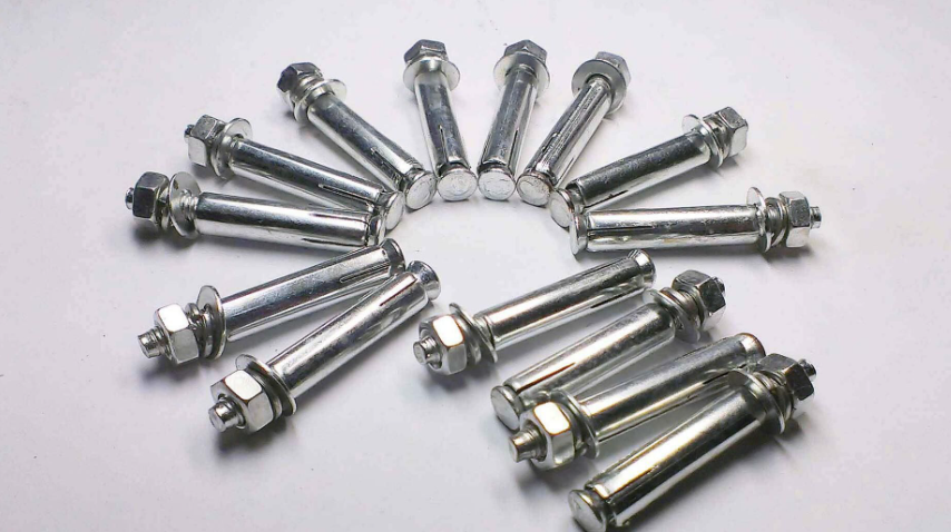 Täydellinen opas laajennuspulttien asentamiseen ja irrotukseen